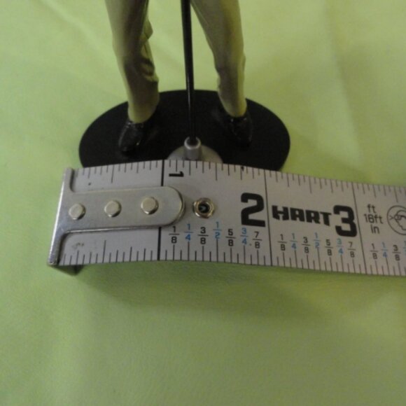 ELVIS PRESLEY BUNDLE 4 QTY ACTION FIGURES DOLLS TEEN IDOL JAILHOUSE ROCK HAYRIDE - Picture 5 of 12